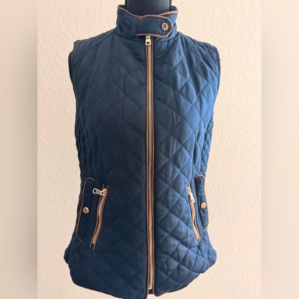 Zara Woman Navy Quilted Vest with Brown Trim & Gold Buttons | Adjustable Waist